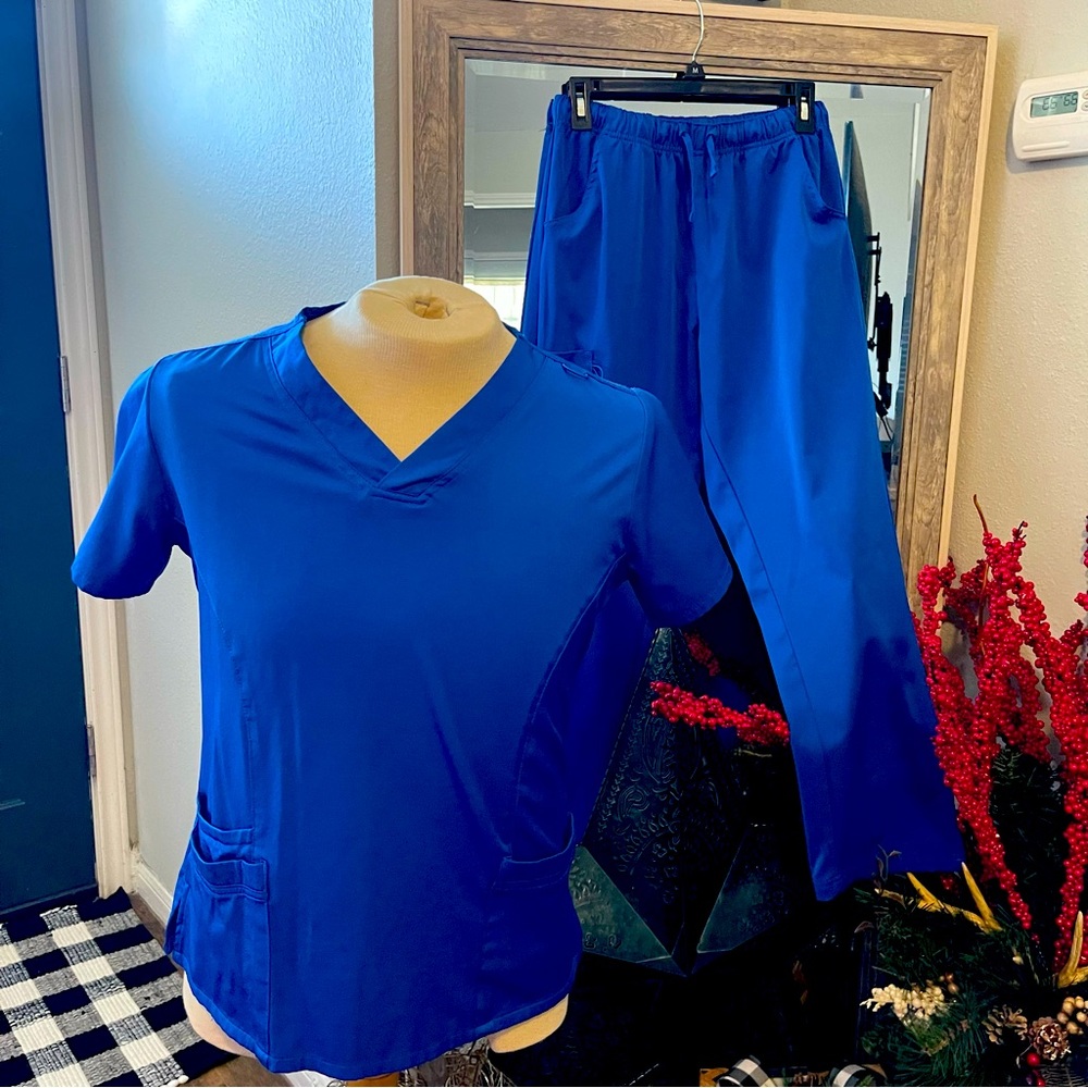 🛍 Mini Marilyn By MediChic Blue Top and Bottom Scrub Set